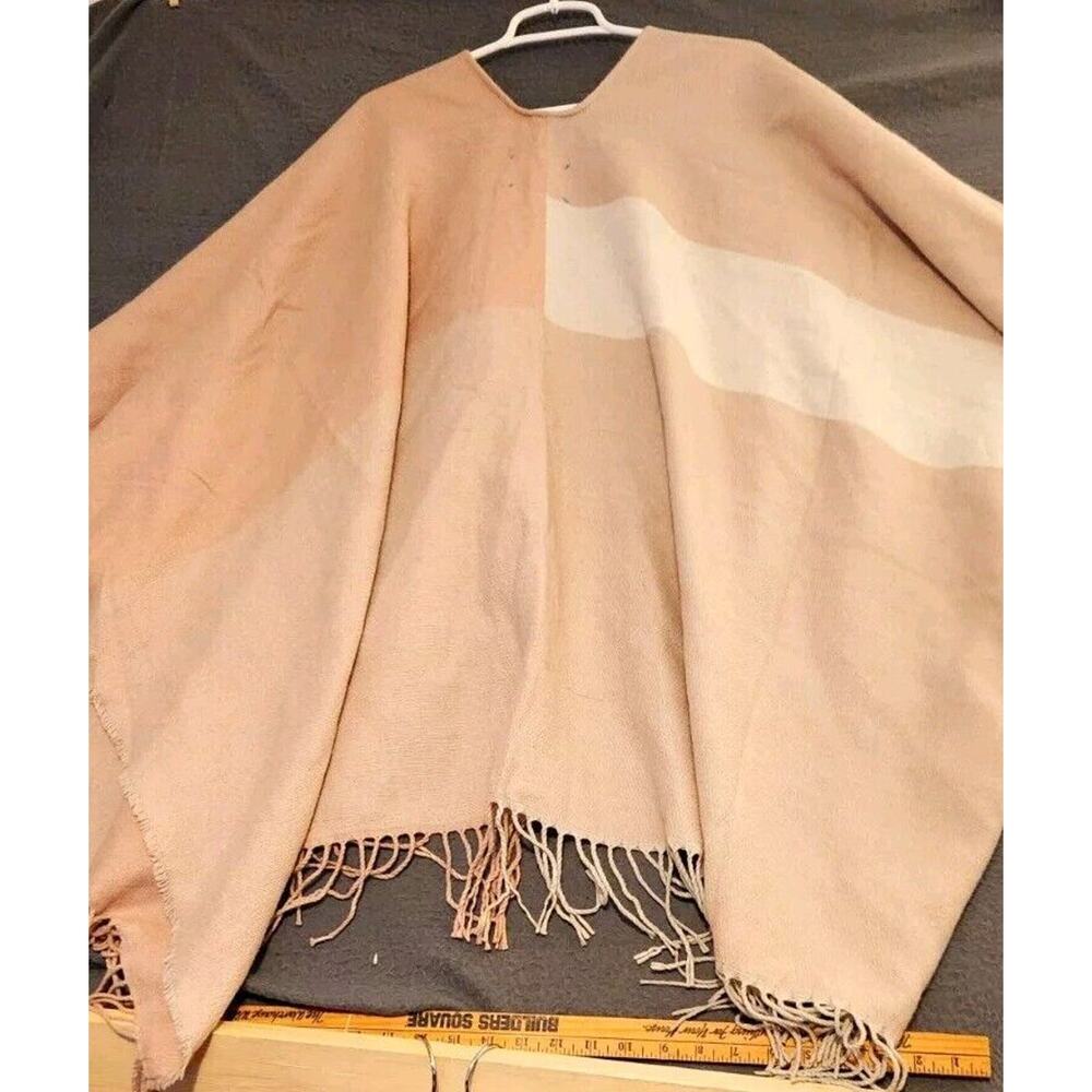Soia & Kyo Womens Knit Draped‎ Shawl Wrap Scarf Pink & Tan Fringe Poncho